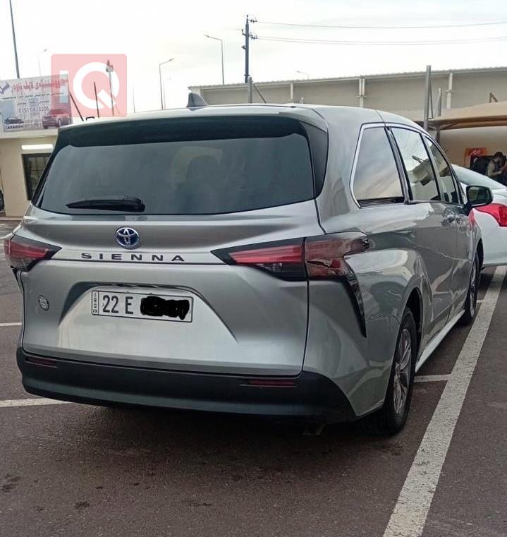 تويوتا سيينا